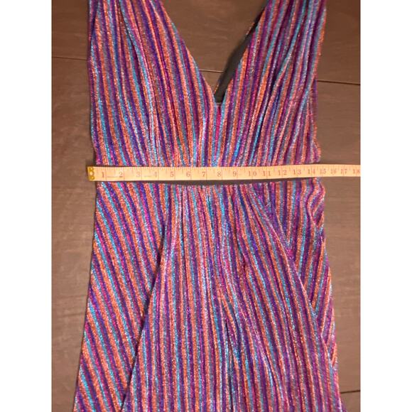 BCBG Holiday Party Dress Metallic Rainbow‎ Pleated Maxi Dress Deep V Neck Medium - Picture 5 of 9